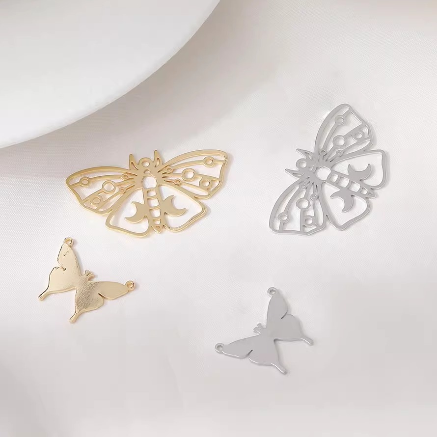 6PCS 14K Gold Plated Sheet Smo - Butterfly Pendant Necklace recension och pris